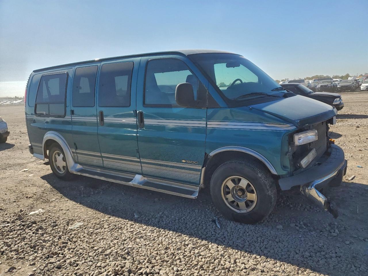 Chevrolet Express Image 8