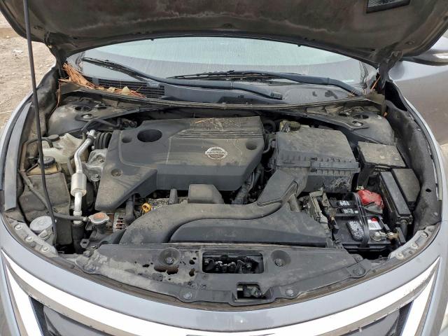 Nissan Altima 2.5 Image 3