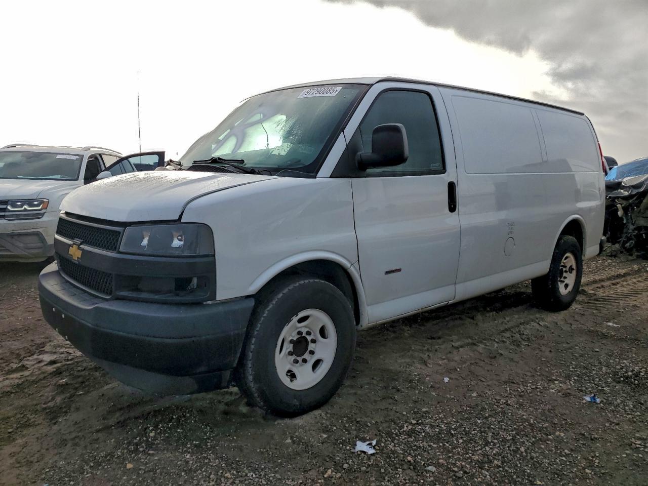 Chevrolet Express Image 1