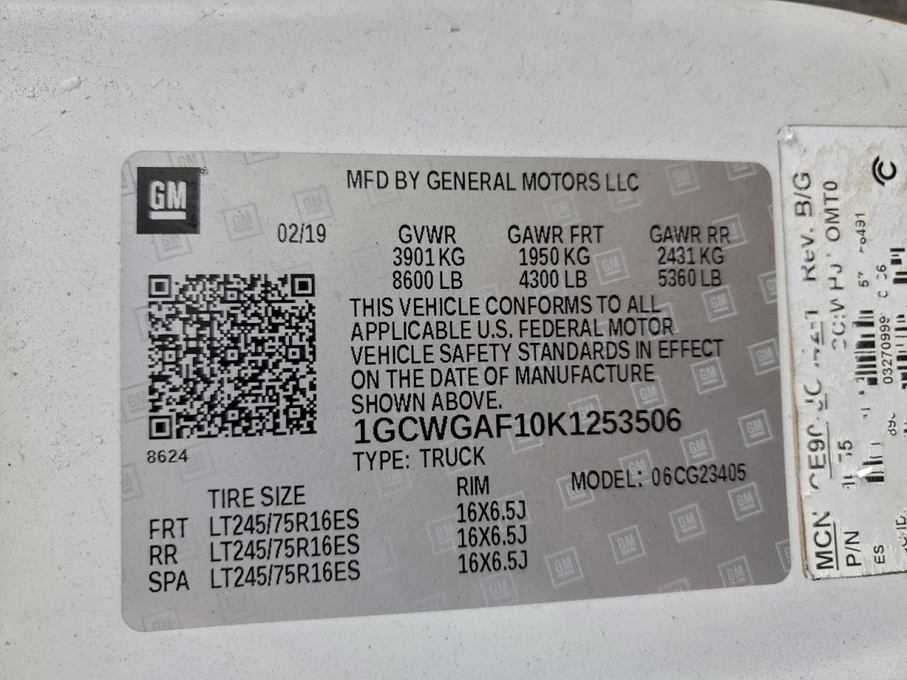 Chevrolet Express Image 13