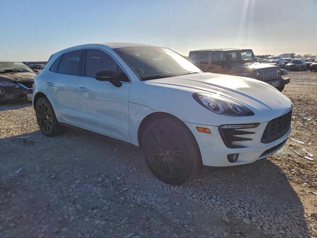 Porsche Macan S Image 5