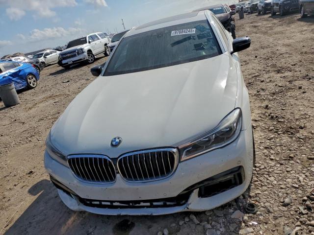 BMW 7 Series Xi Image 8