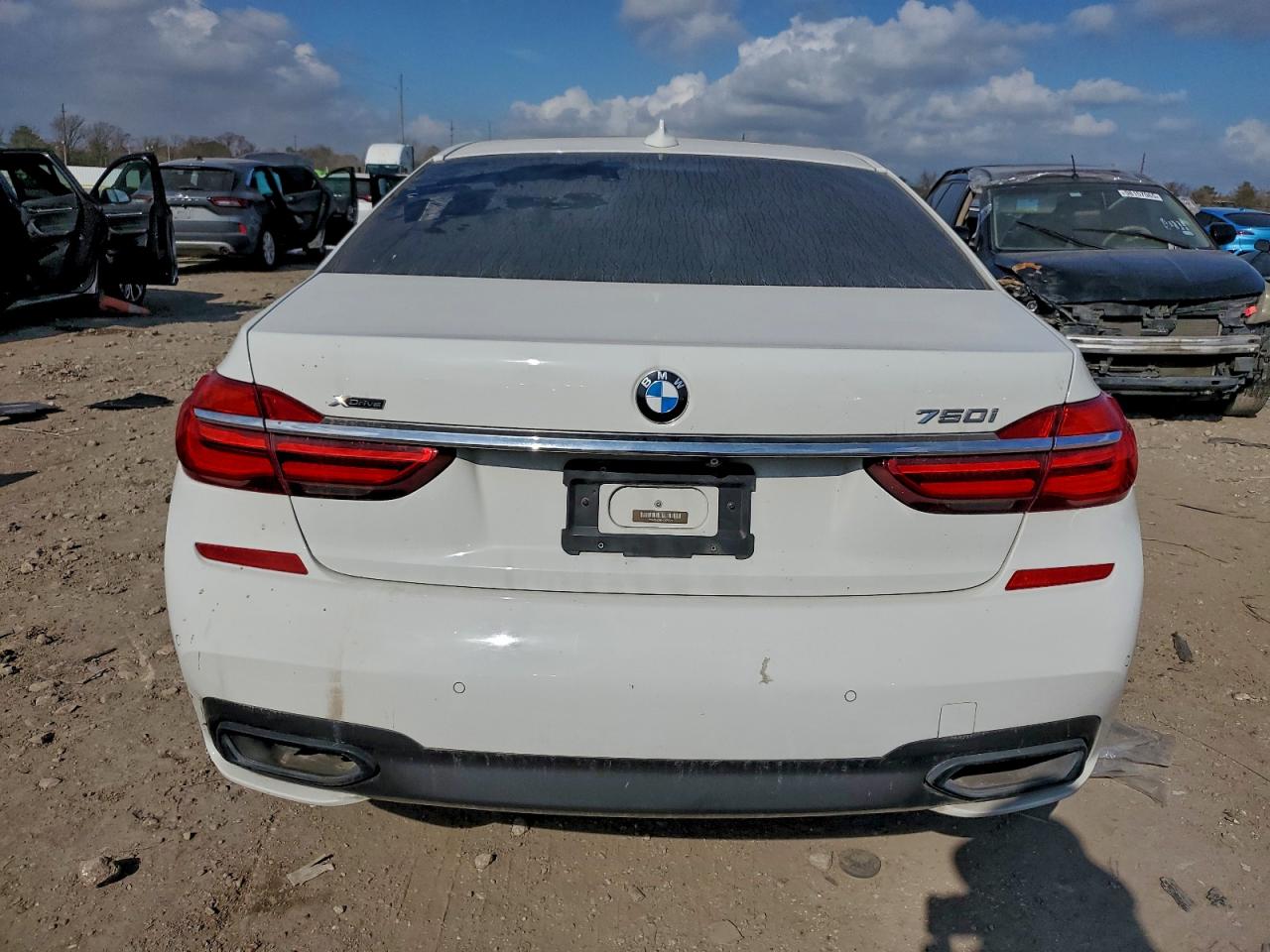 BMW 7 Series Xi Image 10