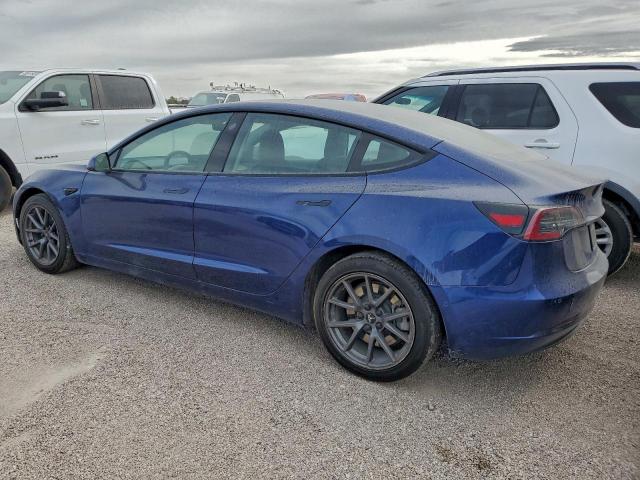 Tesla Model 3 Image 12