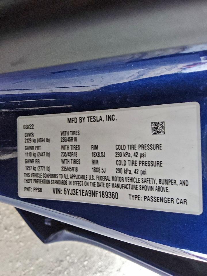 Tesla Model 3 Image 8