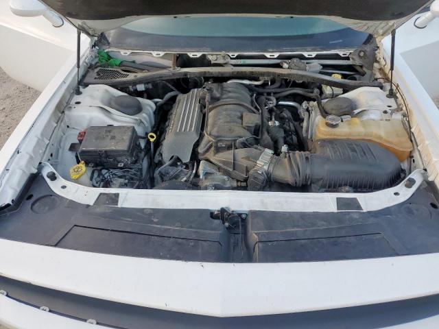 Dodge Challenger R/t Scat Pack Image 4