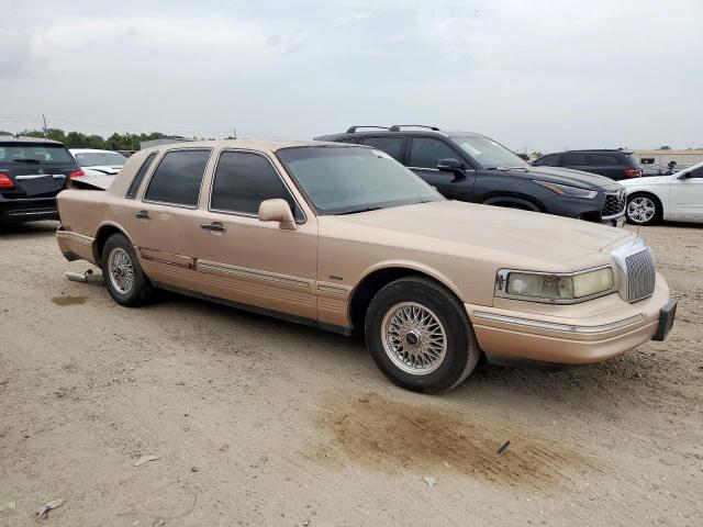 Lincoln Towncar Signature Image 3