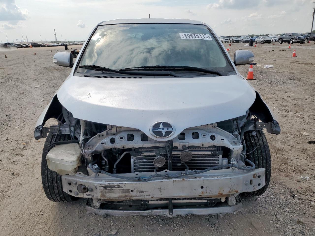 Toyota Scion Image 5