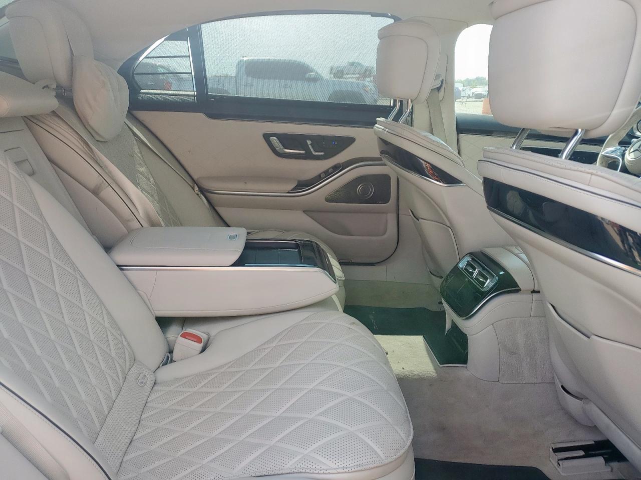 Mercedes-Benz S-Class 580 4matic Image 10