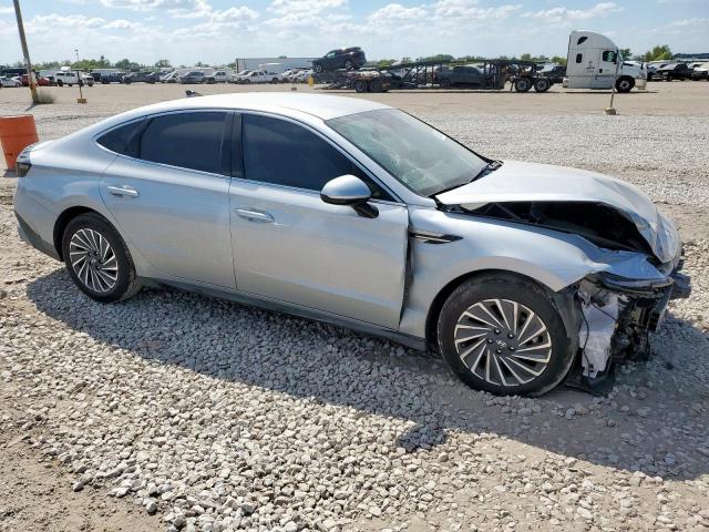 Hyundai SONATA Hybrid Image 2