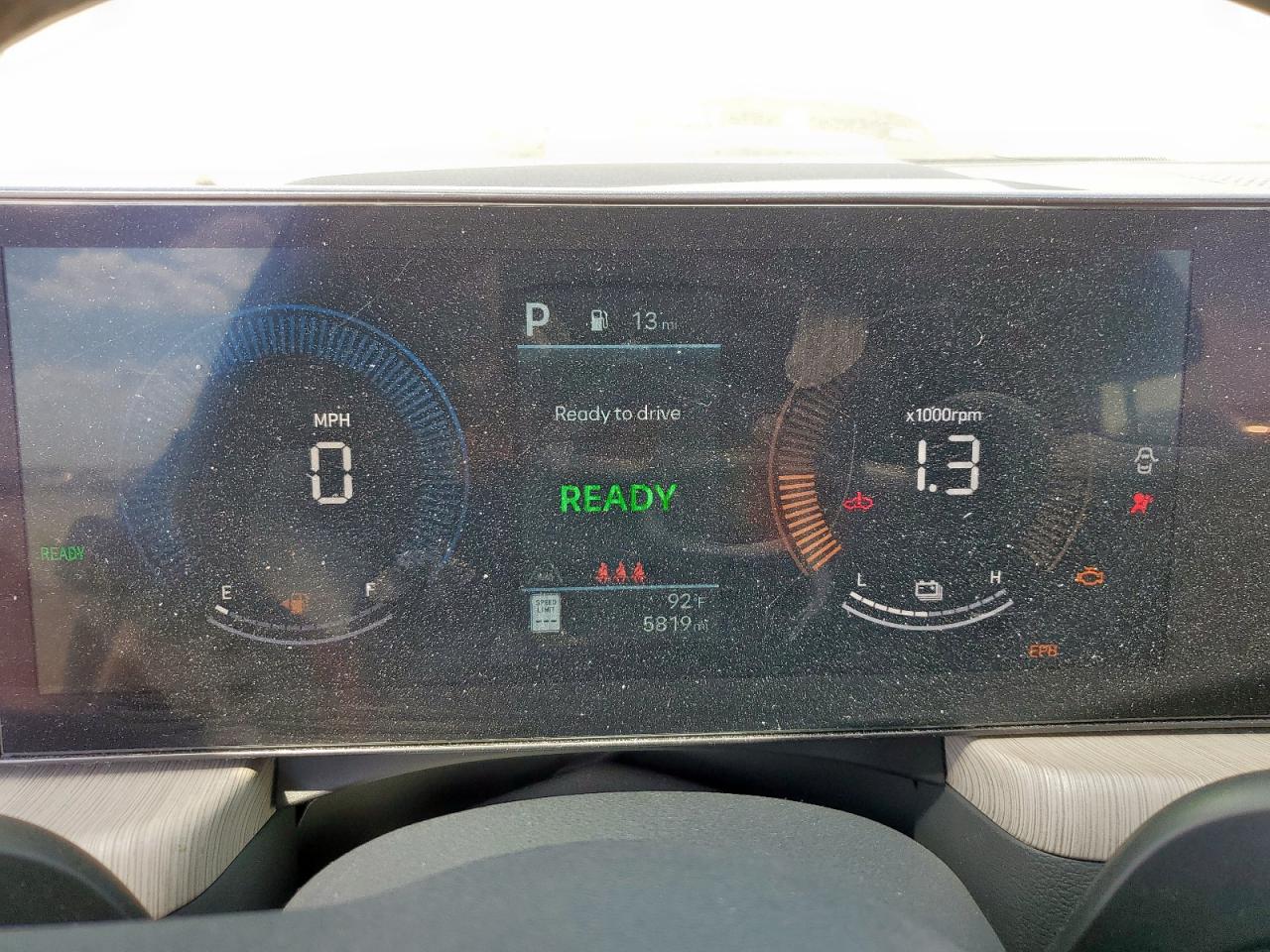 Hyundai SONATA Hybrid Image 3