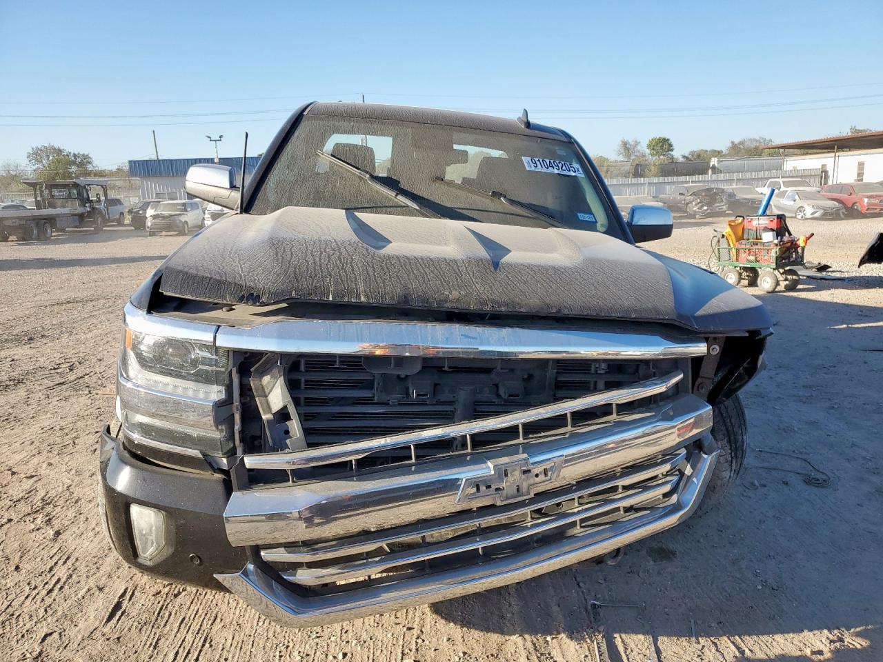 Chevrolet Silverado C1500 High Country Image 3