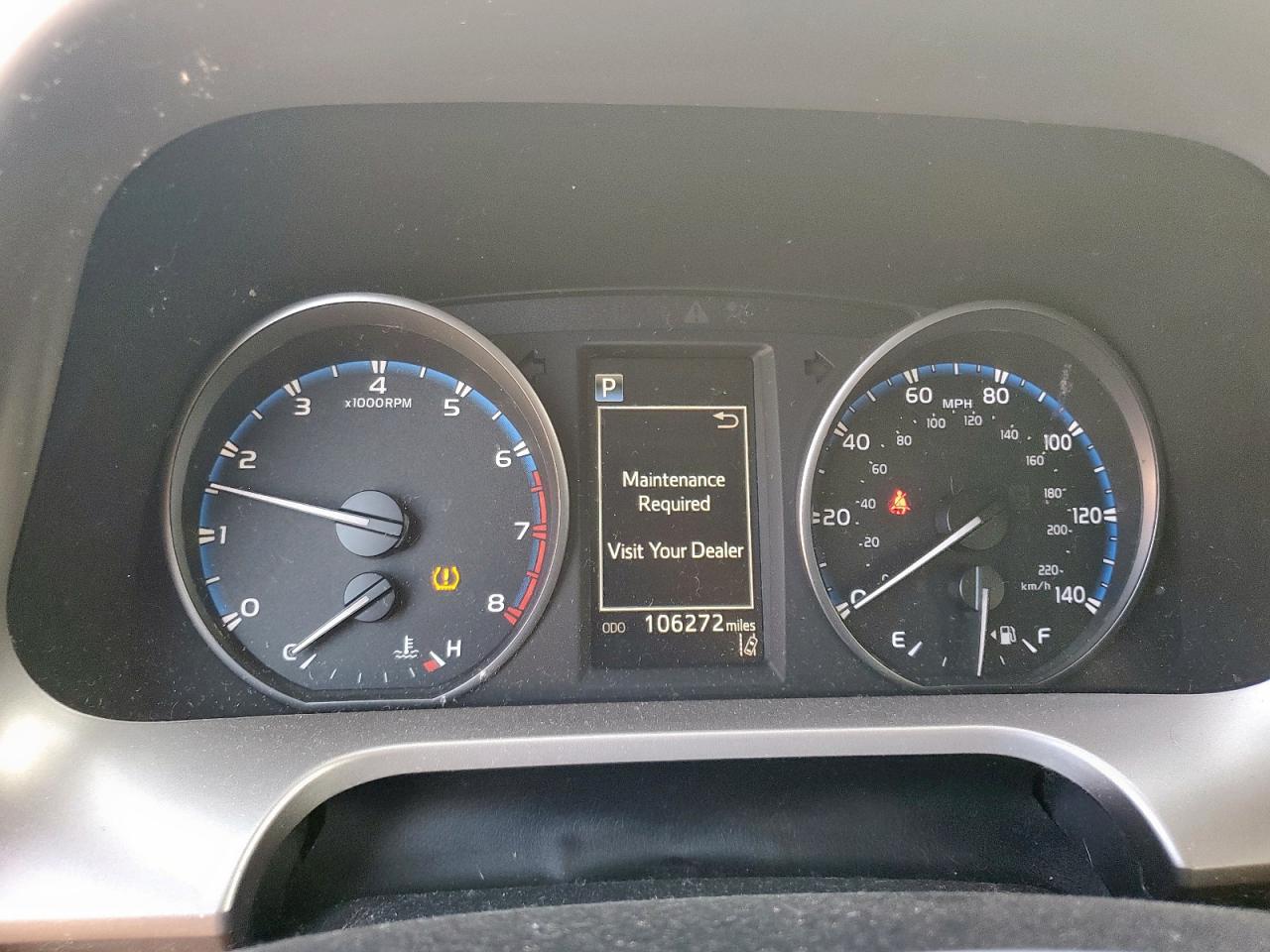 Toyota RAV4 Le Image 8