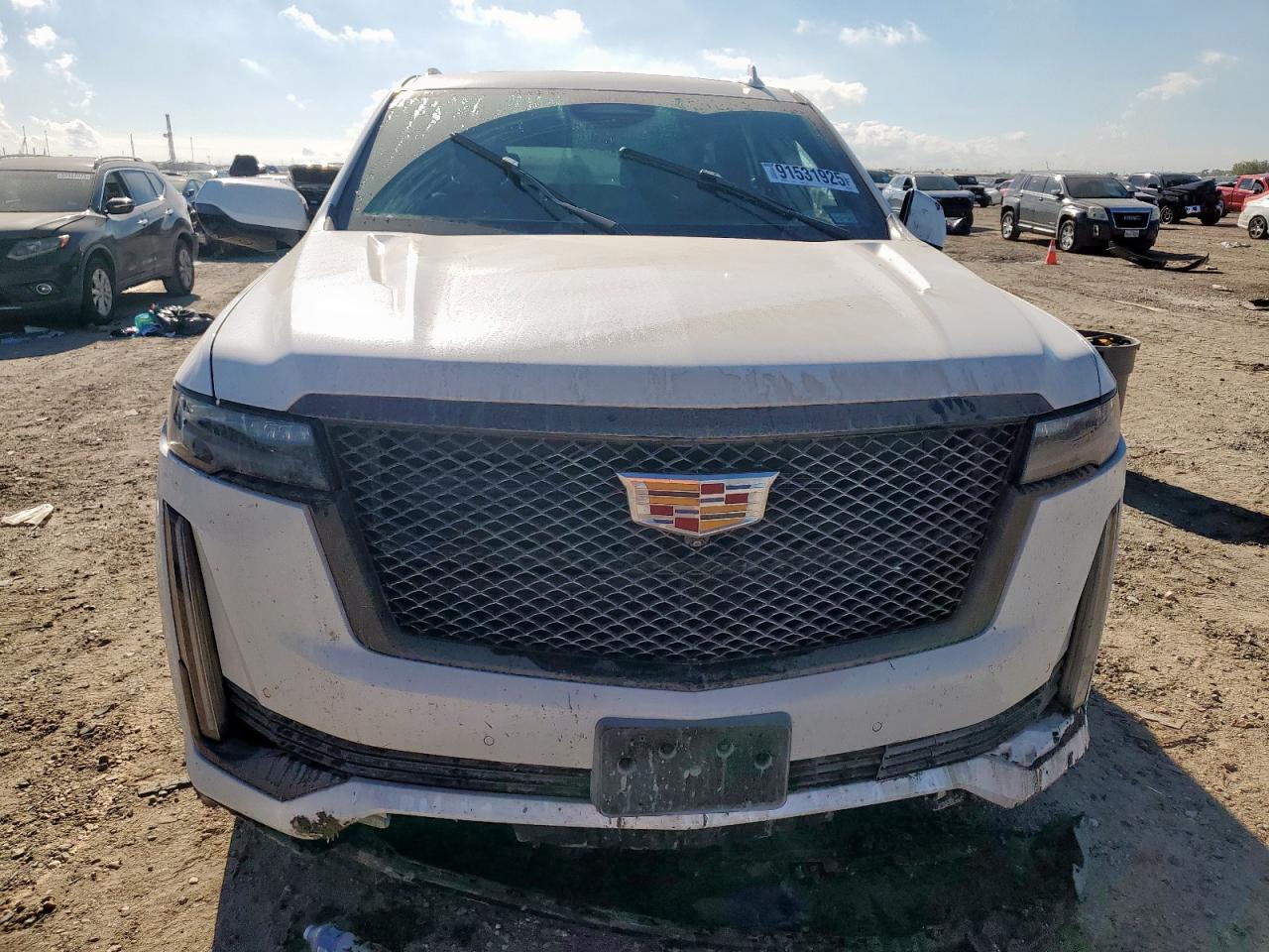 Cadillac Escalade Sport Image 4