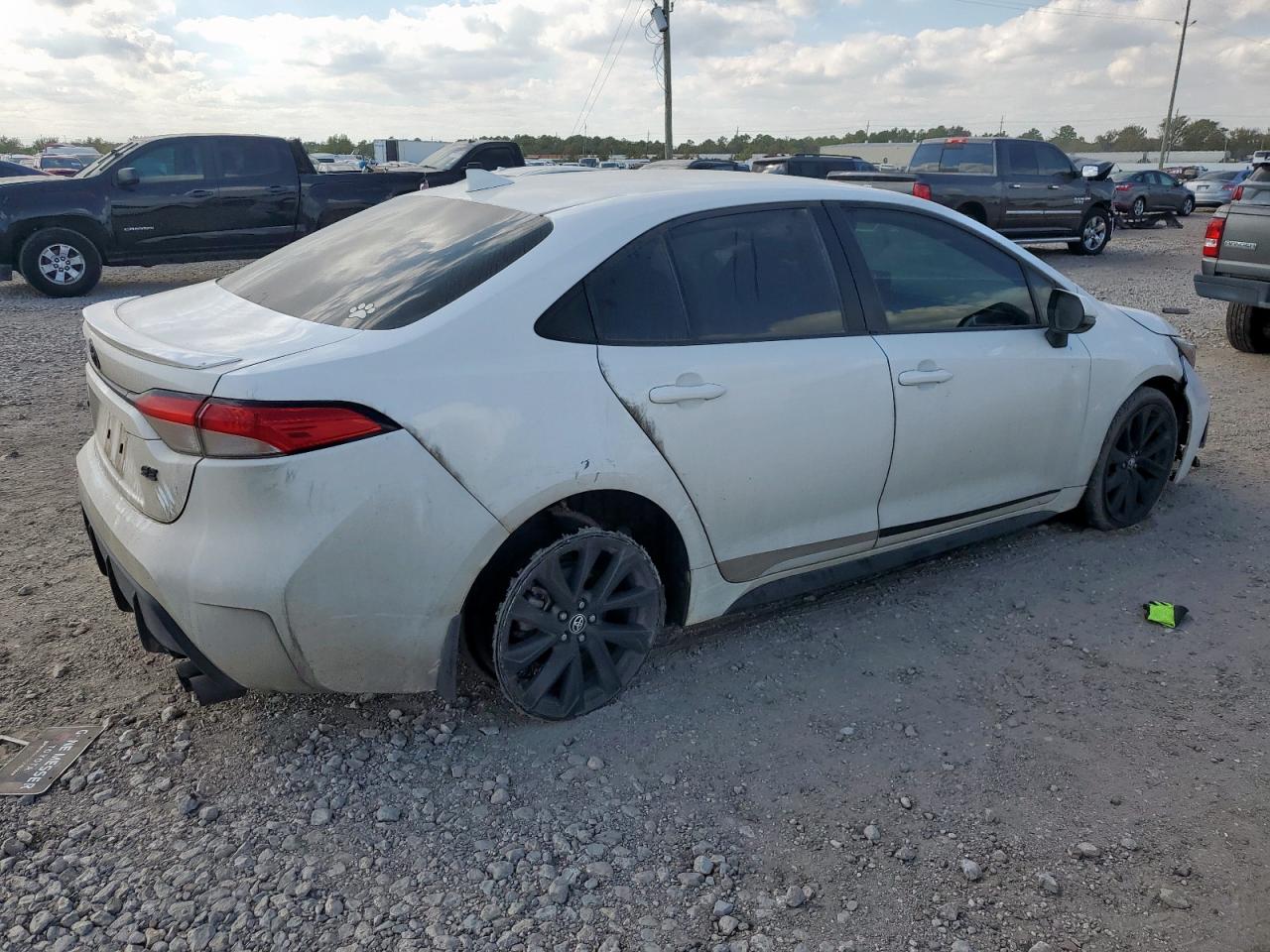 Toyota Corolla Se Image 6