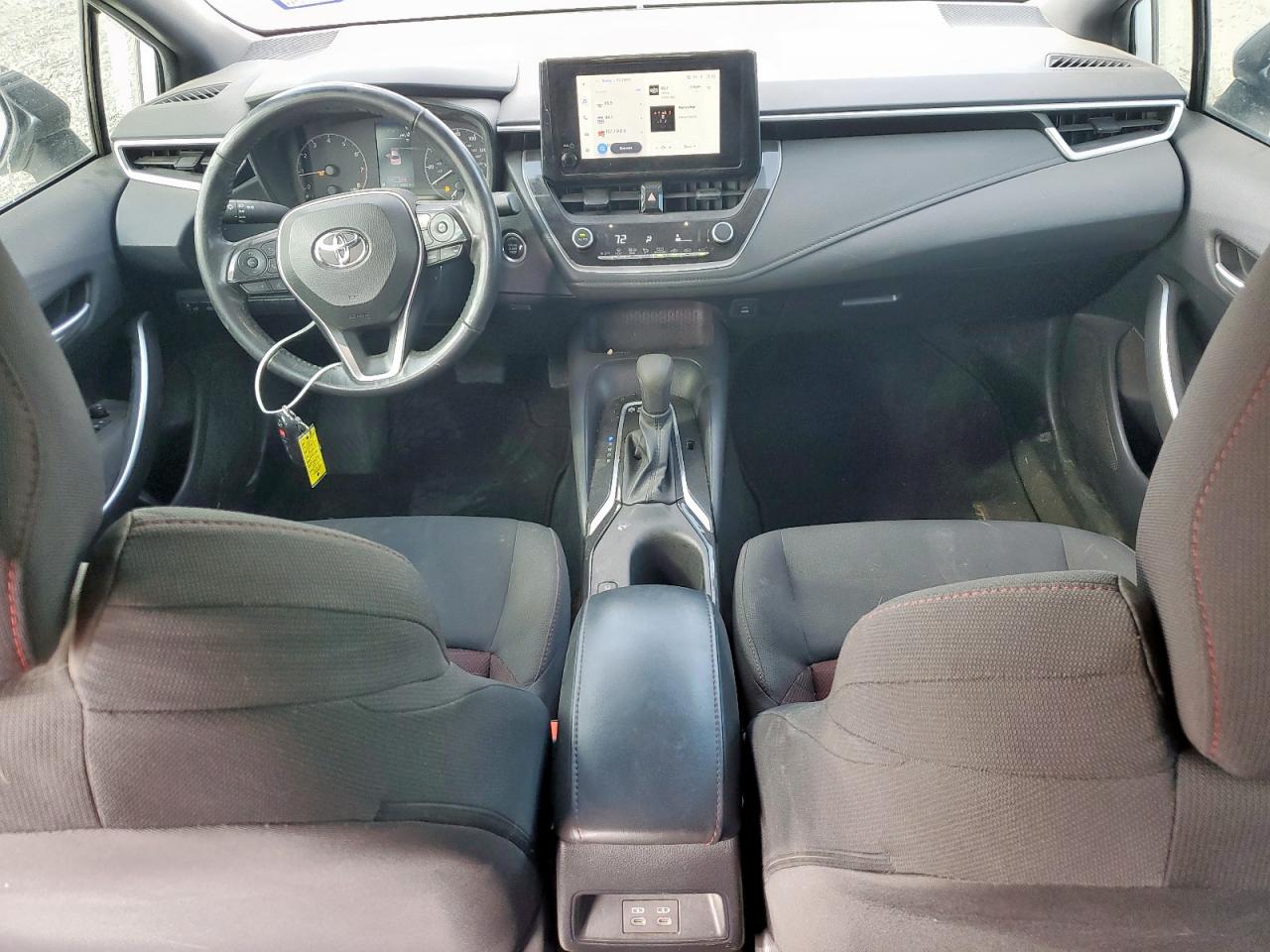 Toyota Corolla Se Image 7