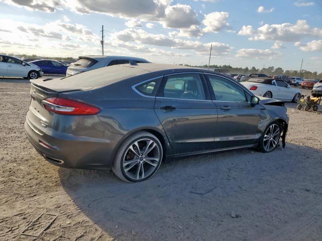 Ford Fusion Titanium Image 4