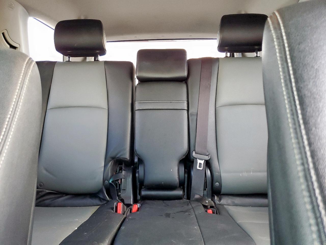 Toyota 4Runner Sr5 Image 5