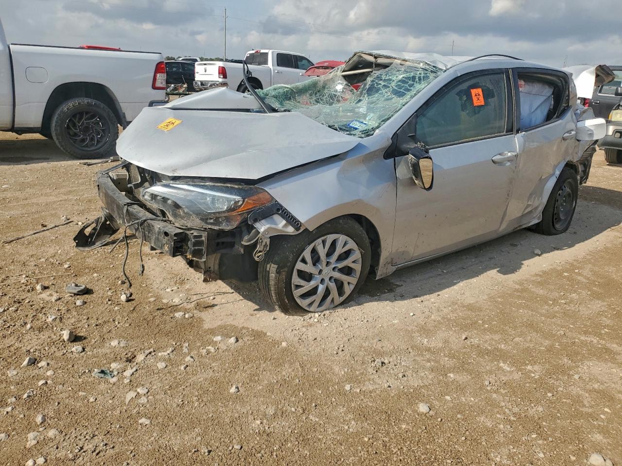 Toyota Corolla L Image 1