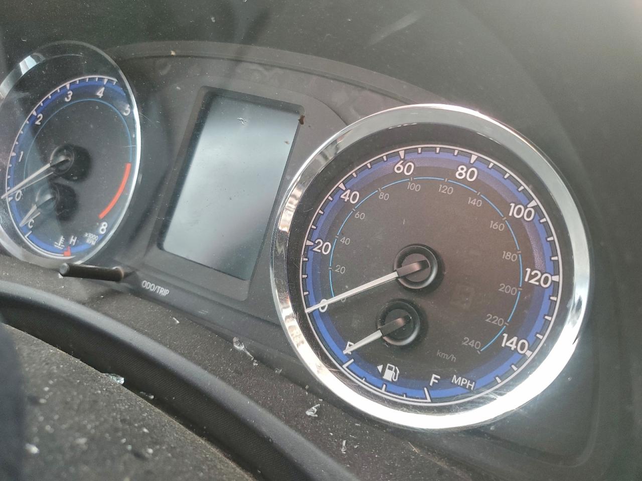 Toyota Corolla L Image 11