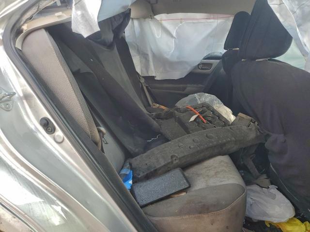 Toyota Corolla L Image 7