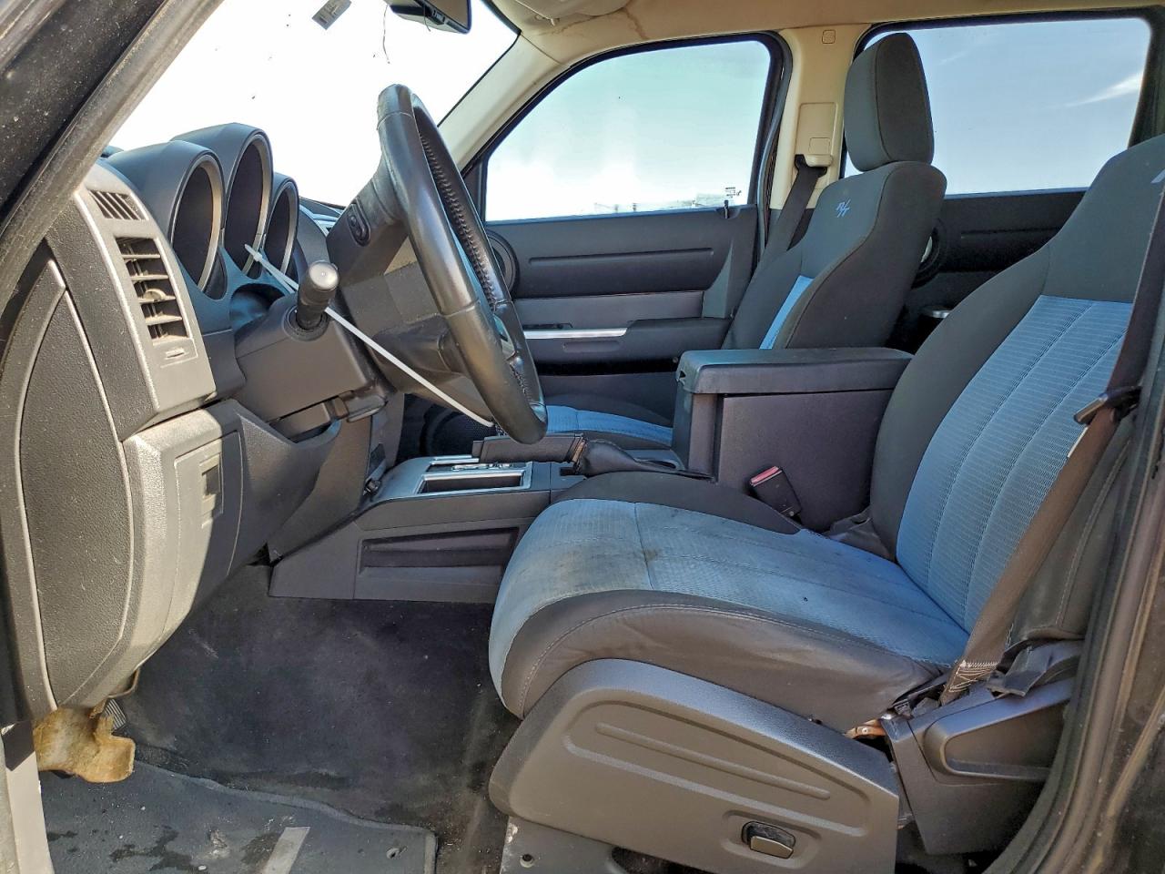 Dodge Nitro R/t Image 2