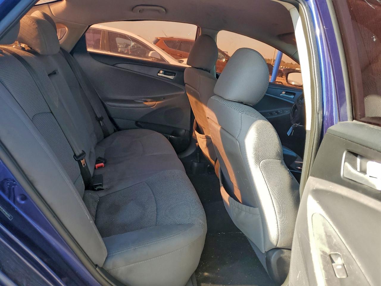 Hyundai SONATA Gls Image 7