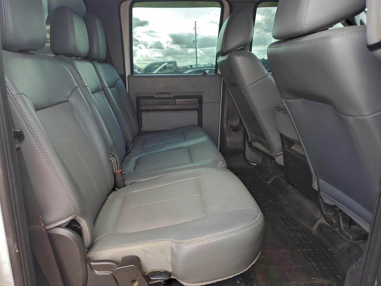 Ford F-250 Super Duty Image 12