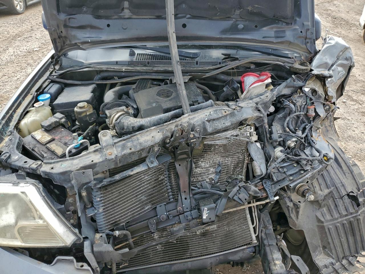 Nissan Frontier S Image 6