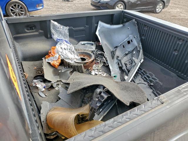 Nissan Frontier S Image 10