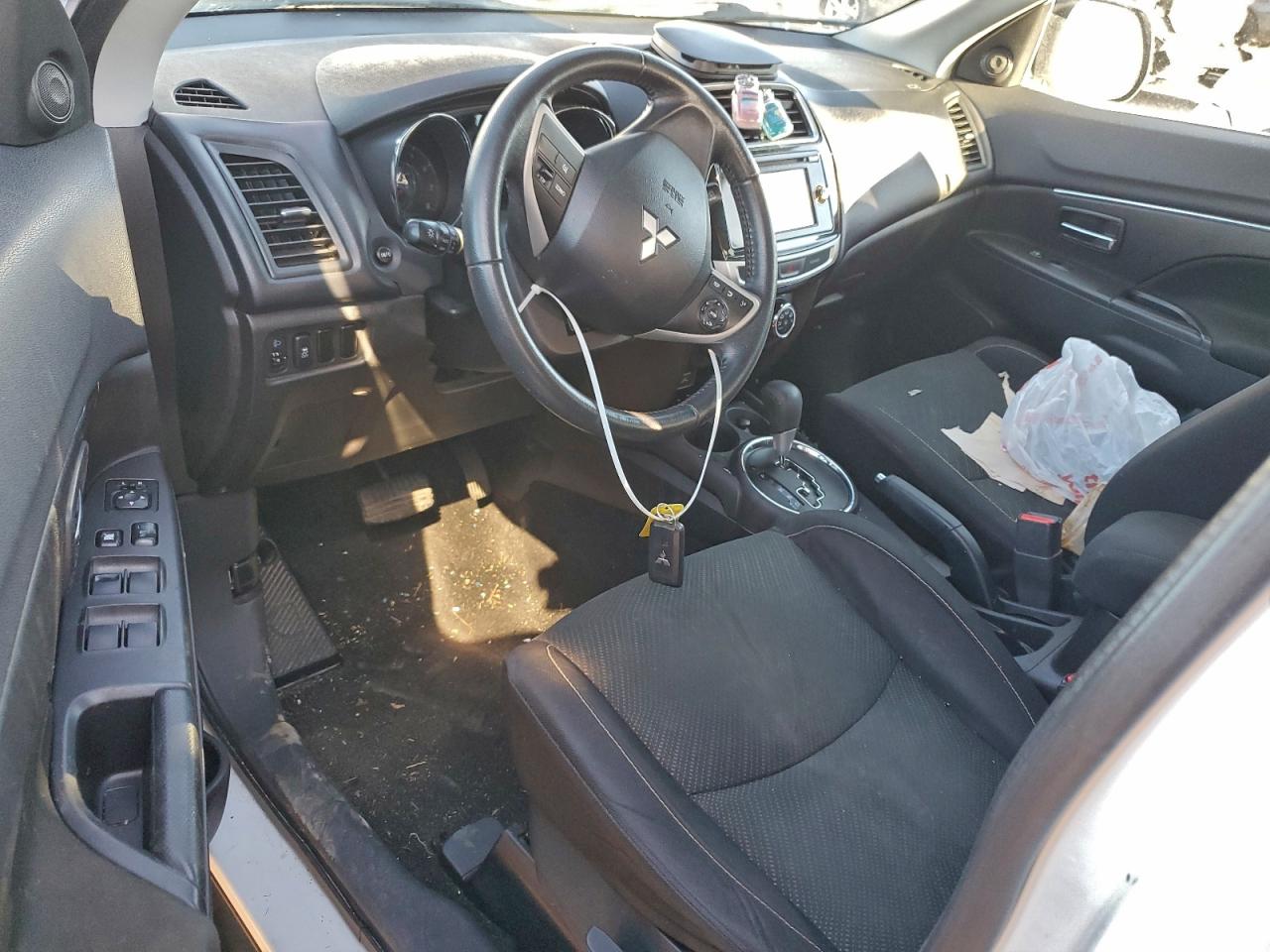 Mitsubishi Outlander Se Image 6