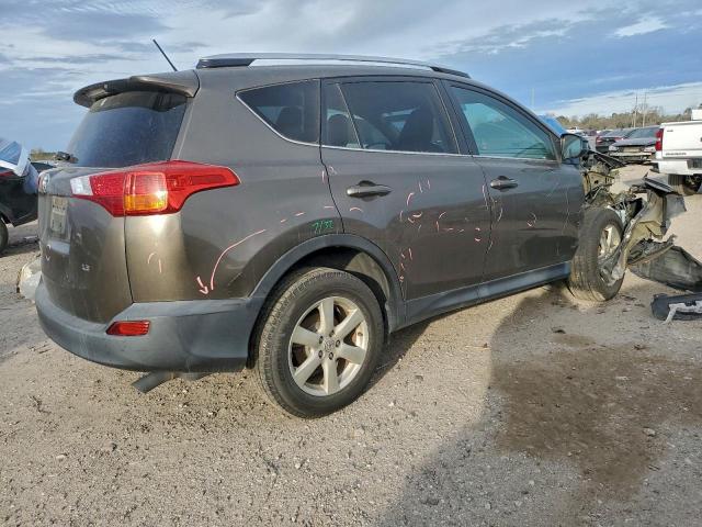 Toyota RAV4 Le Image 5