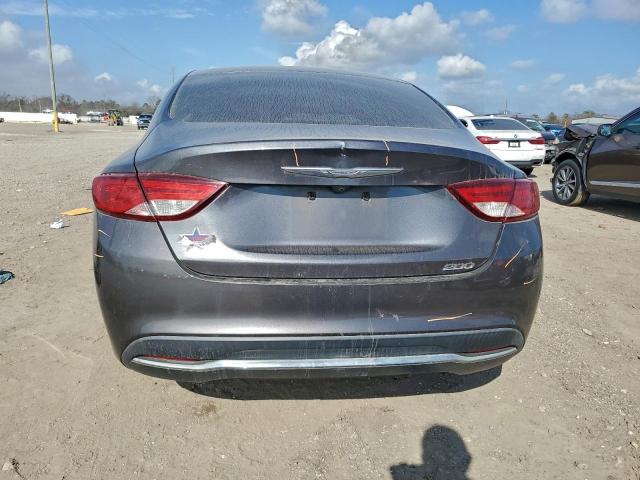 Chrysler 200 Limited Image 7