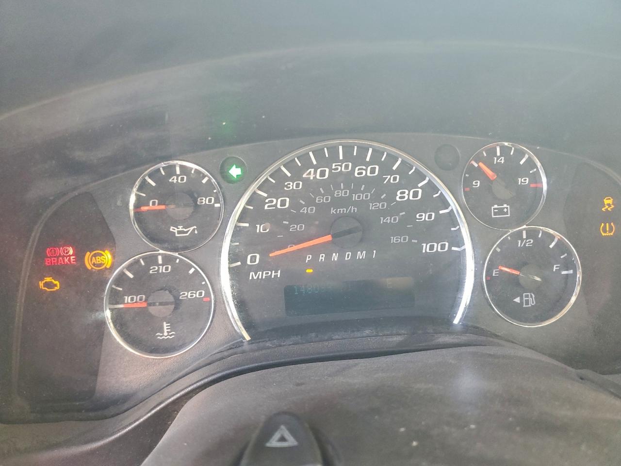 Chevrolet Express Image 4