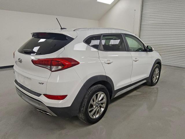 Hyundai TUCSON Limited Image 3