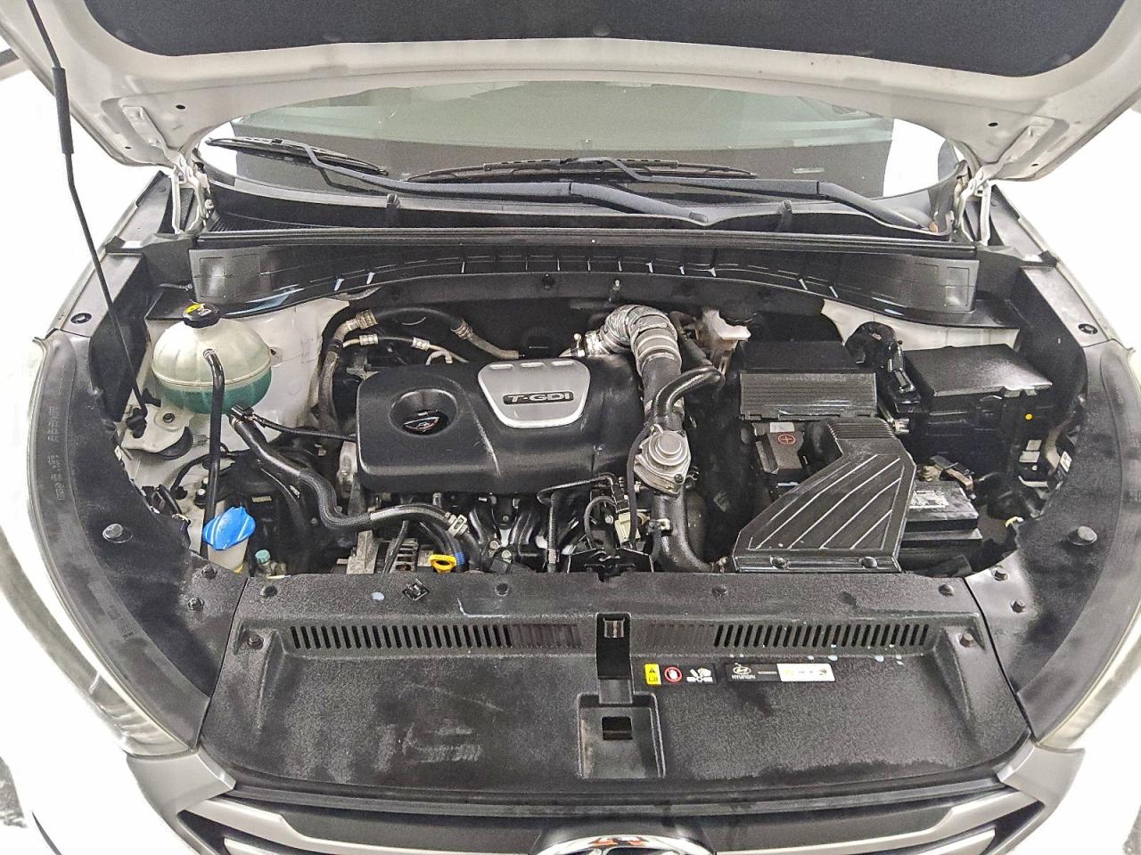 Hyundai TUCSON Limited Image 8