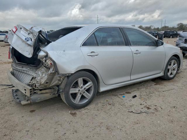 Toyota Camry L Image 7