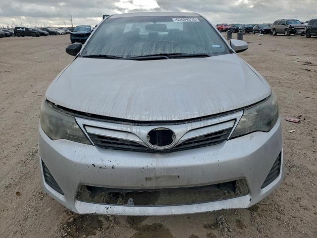 Toyota Camry L Image 6