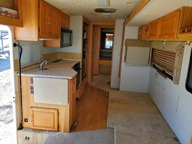 Winnebago Adventurer Super Duty Stripped Chassis Image 6