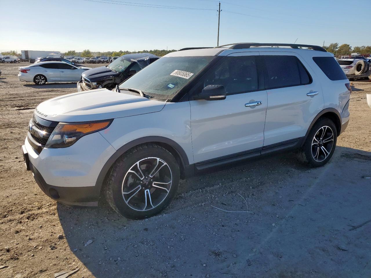 Ford Explorer Sport Image 1