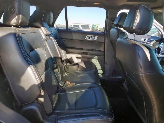 Ford Explorer Sport Image 9