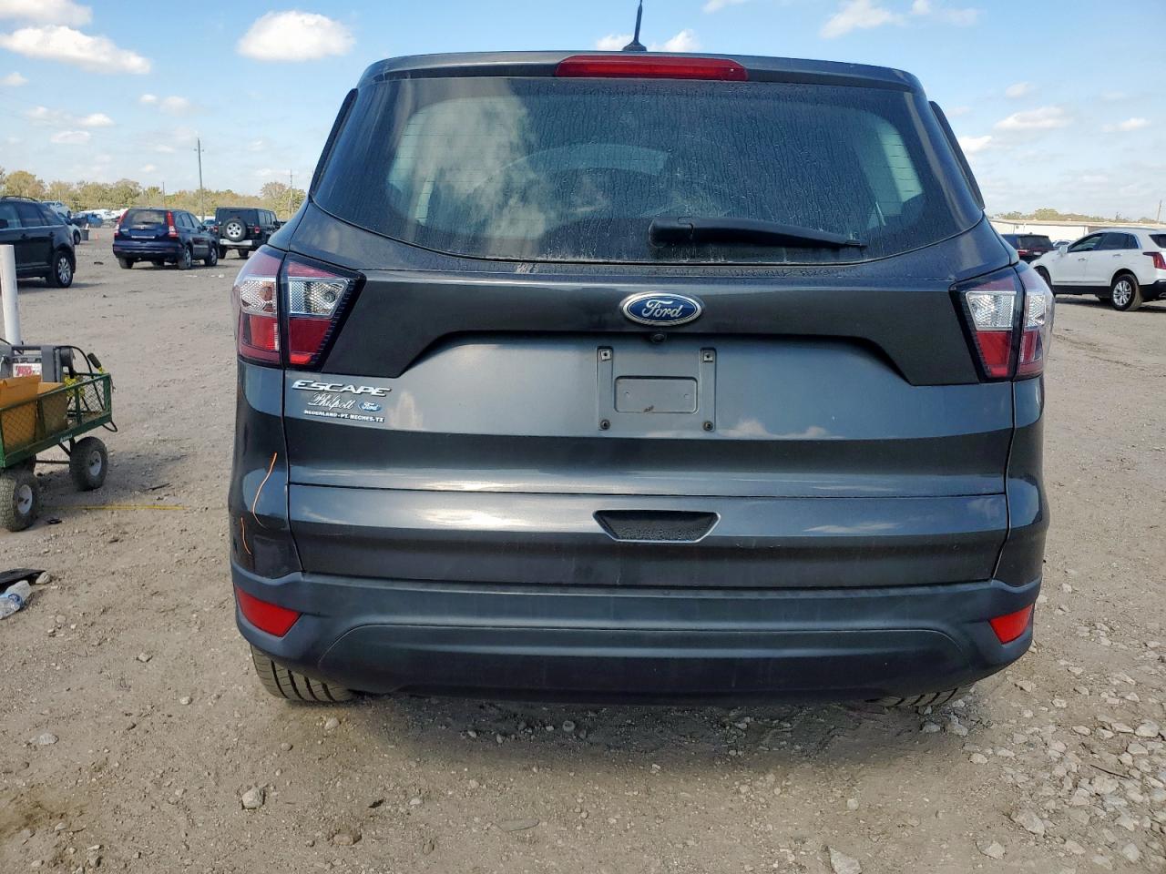 Ford Escape S Image 11