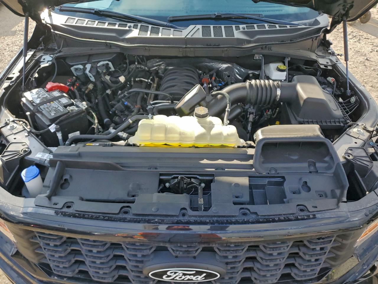 Ford F-150 Stx Image 13