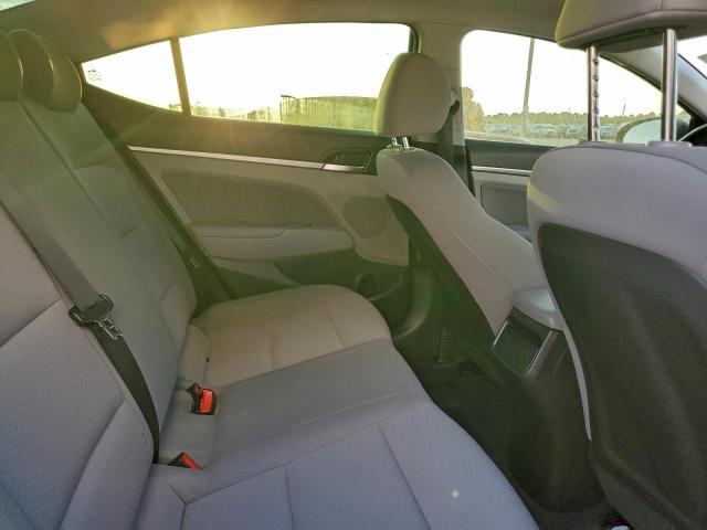 Hyundai ELANTRA Sel Image 9