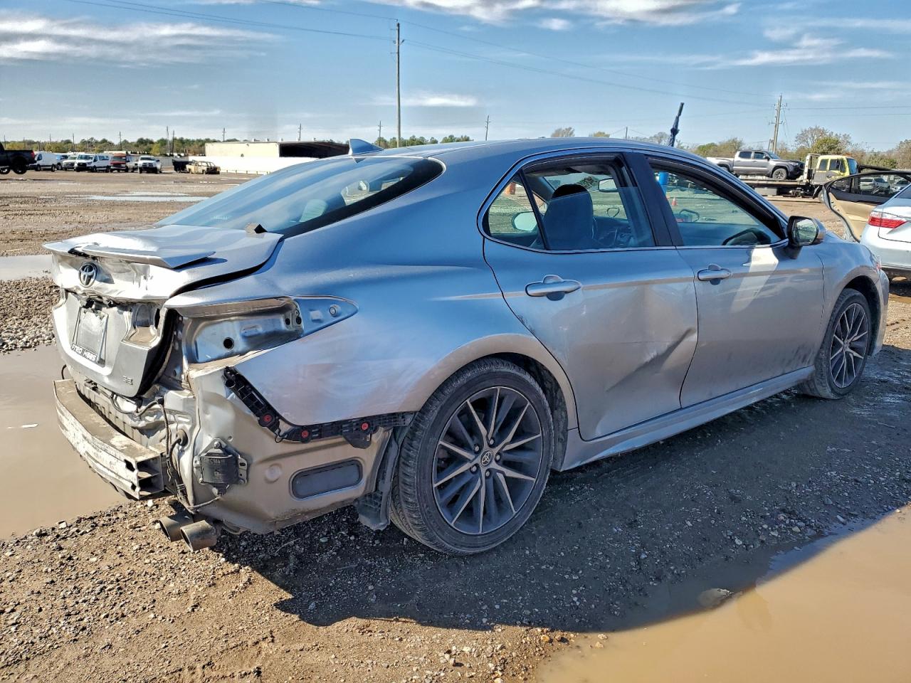 Toyota Camry Se Image 5