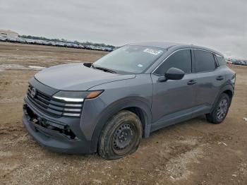  Salvage Nissan Kicks