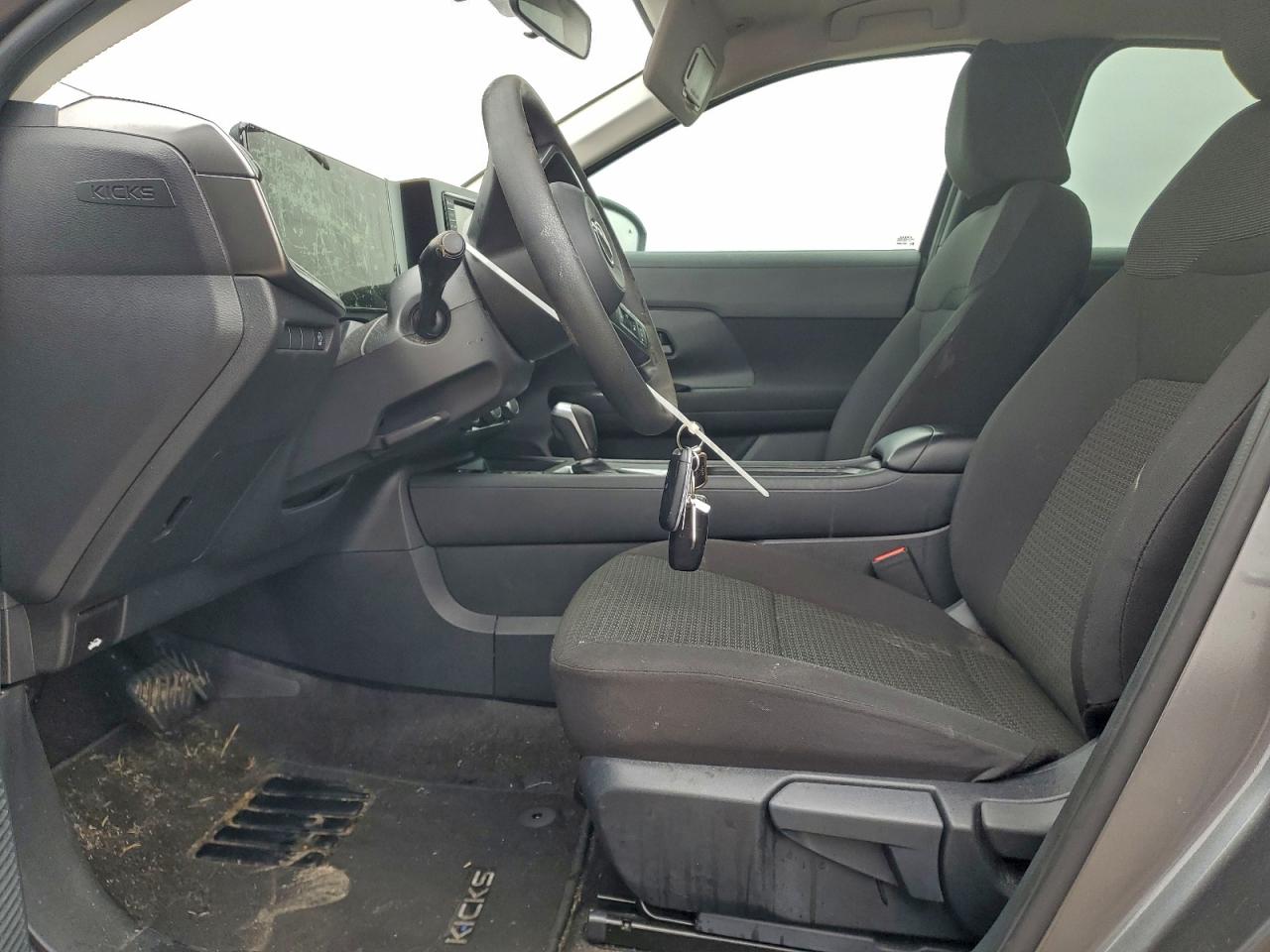 Nissan Kicks S Image 11