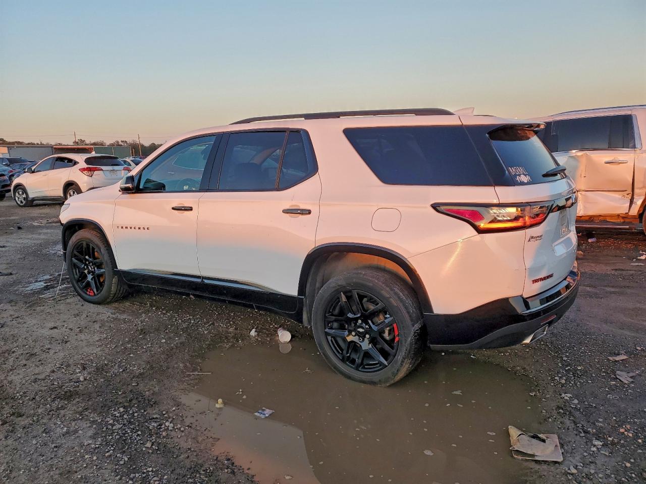 Chevrolet Traverse Premier Image 3