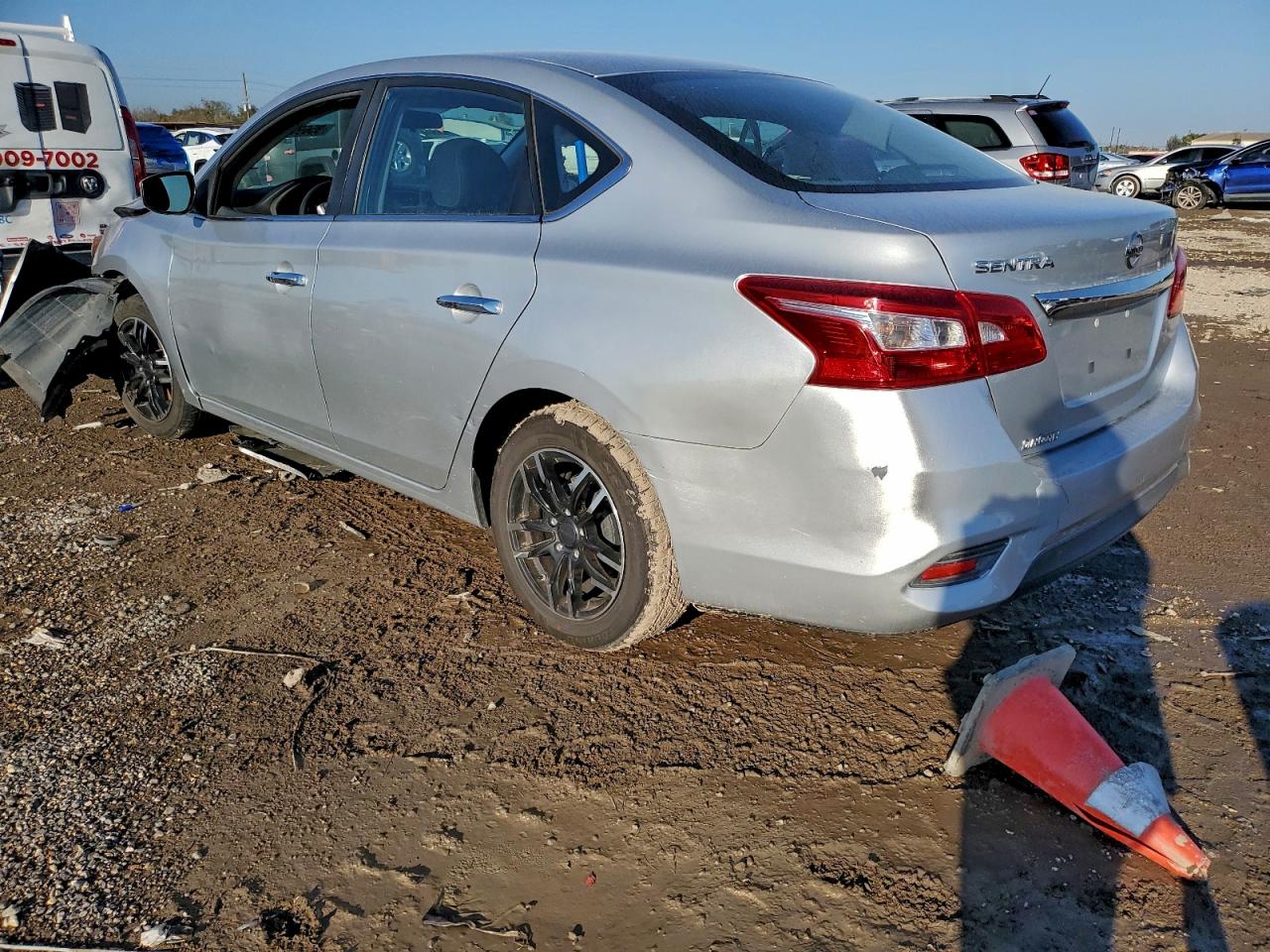 Nissan Sentra S Image 6