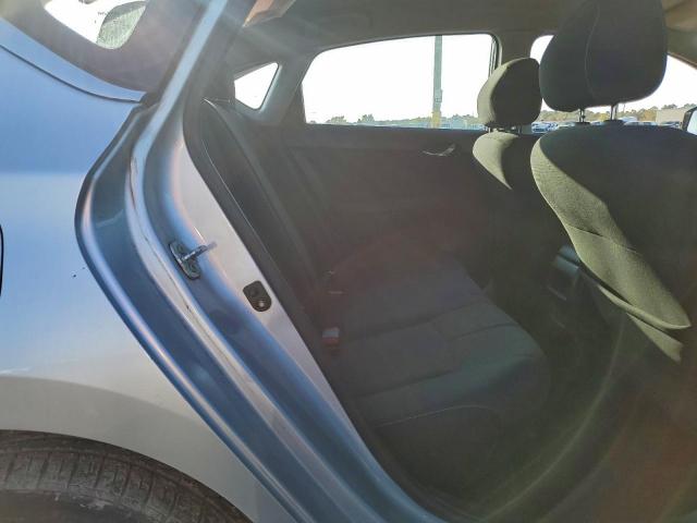 Nissan Sentra S Image 10